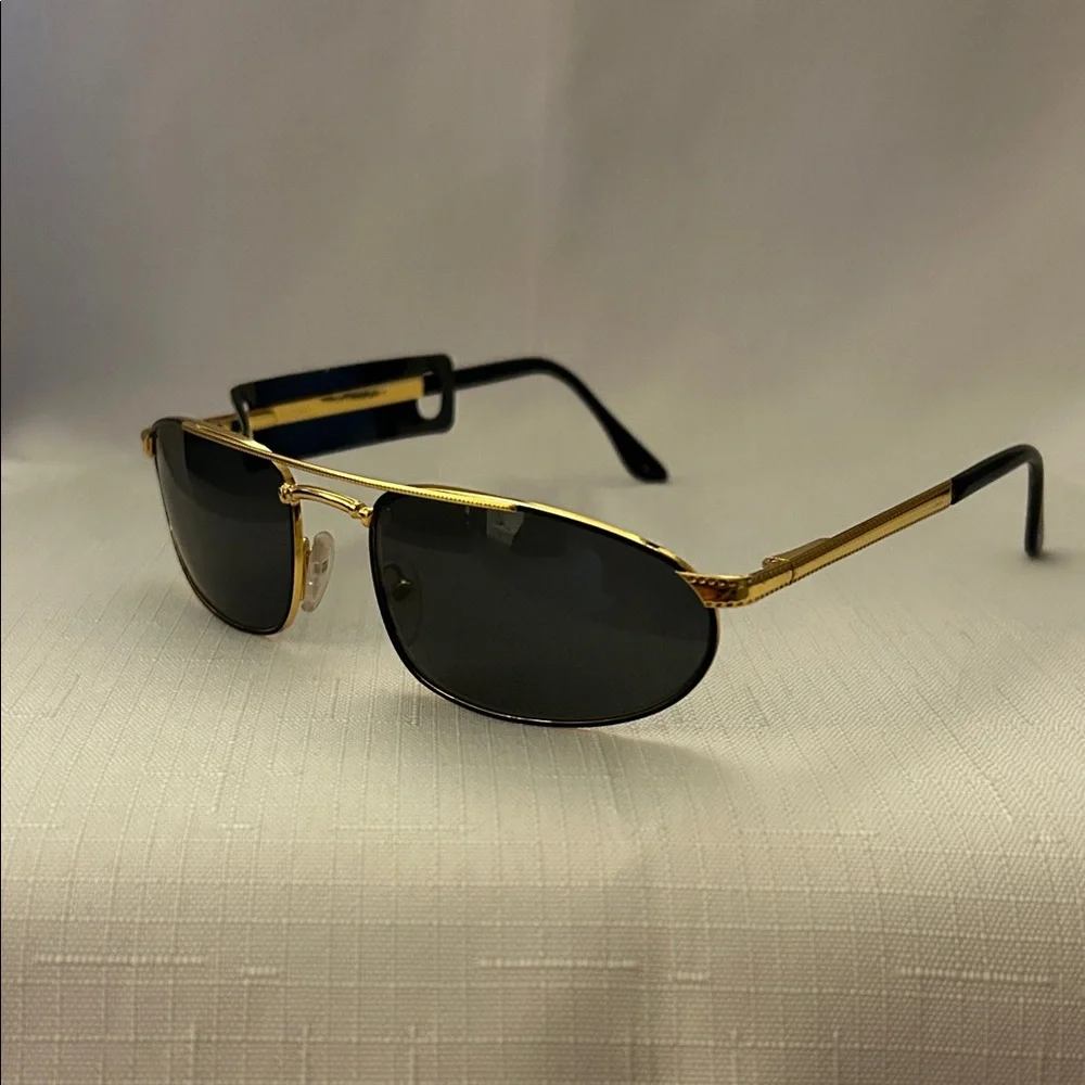 Vintage Notorio N120 Gold and Black Sunglasses. New. 100% UV